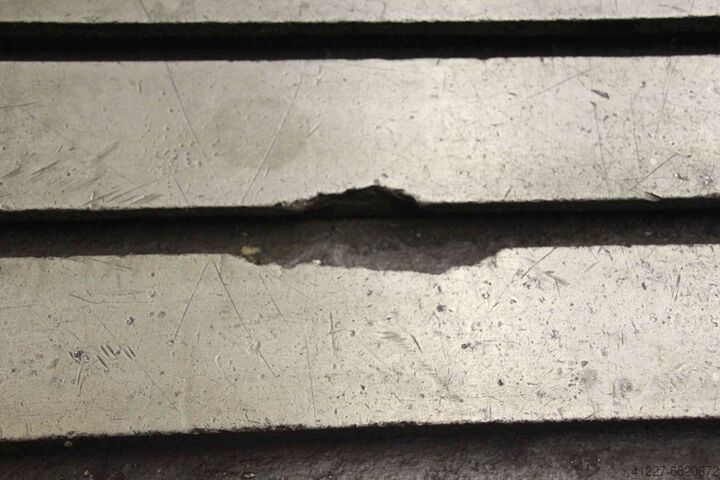 Aufspannplatte mit T Nut unbekannt 1350/1150/H825 mm