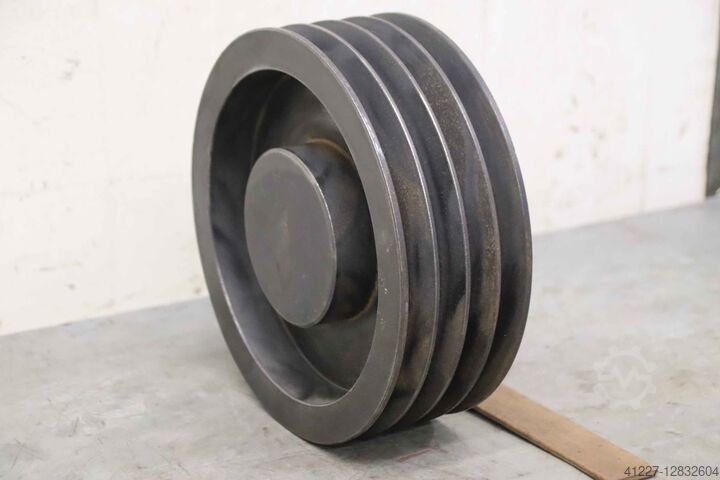 4-groove V-belt pulley Guss SPB 224-4 (17 mm)