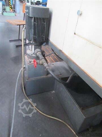 Bearbeitungszentrum CINCINNATI-MILACRON Sabre 750