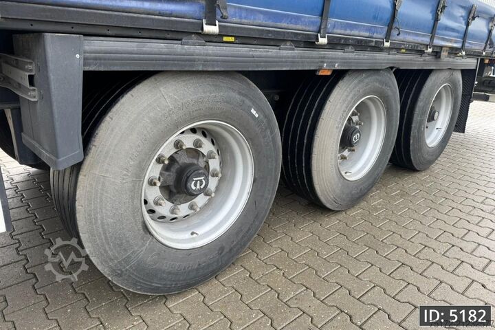 Schiebeplanen Krone SD / Drum brakes / DAMAGED