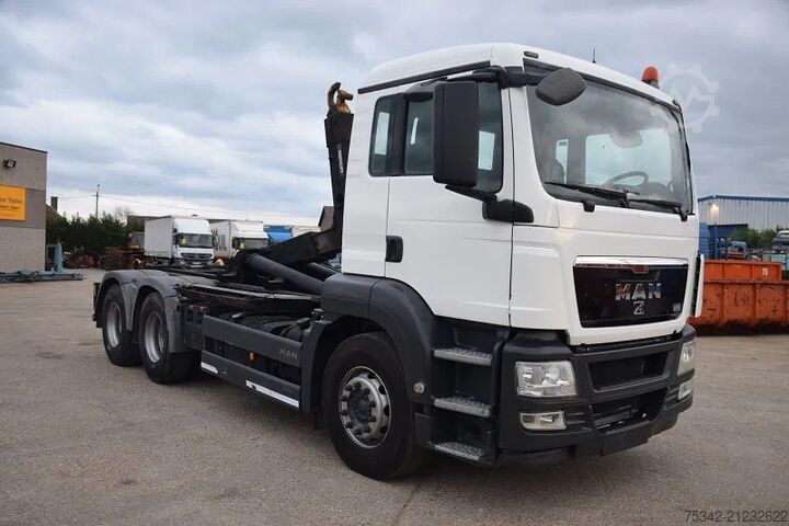 Hakenarmsystem MAN TGS 26.360