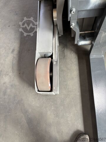 Reach Trucks Jungheinrich ETV 214