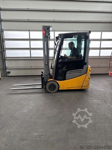 Elektrisch – 3 Räder Jungheinrich EFG 213