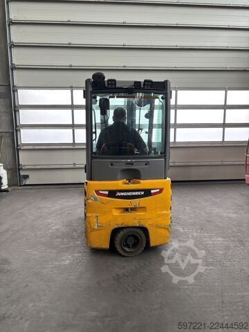 Elektrisch – 3 Räder Jungheinrich EFG 213