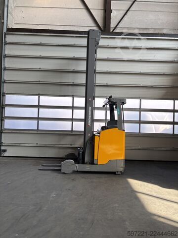 Reach Trucks Jungheinrich ETV 320