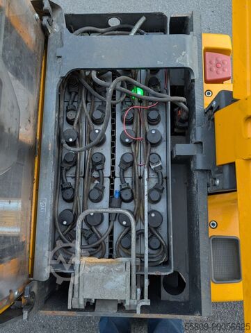 High Lift stacker Jungheinrich EJD 220 // 119 166 ZT // Batteriebaujahr 2018