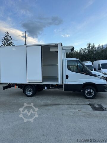 Refrigerated van Iveco Daily 35c16