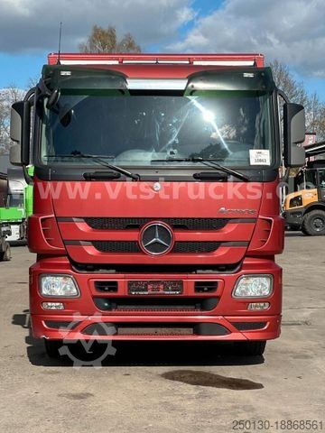 Cattle truck MERCEDES-BENZ Actros 1841 MP3 1.Stock Köstner Viehaufbau