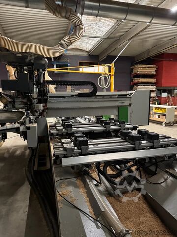 Bearbeitungszentrum BIESSE ROVER B EDGE