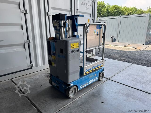 Selbstfahrende Arbeitsbühne Genie GR-15