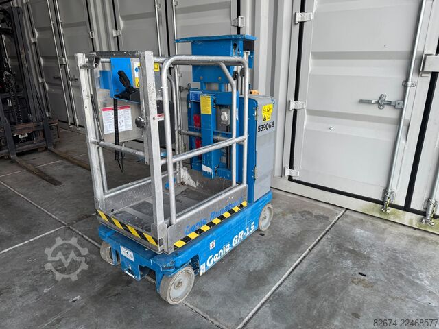 Selbstfahrende Arbeitsbühne Genie GR-15