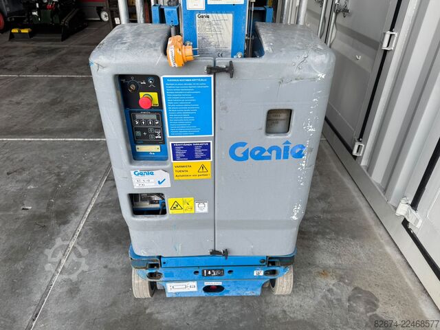 Selbstfahrende Arbeitsbühne Genie GR-15