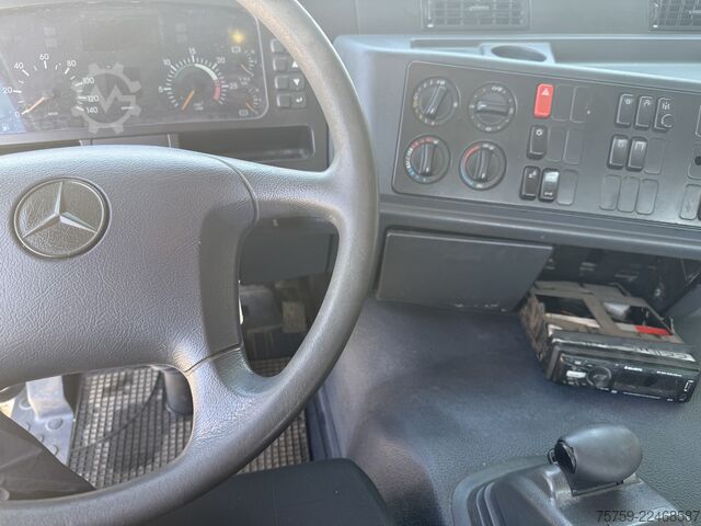 Standard SZM Mercedes-Benz Actros 2048 4x4 Retarder Kipphydraulik