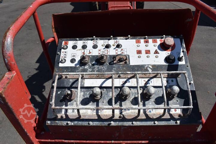 Teleskopbühne Aichi SP21AJ