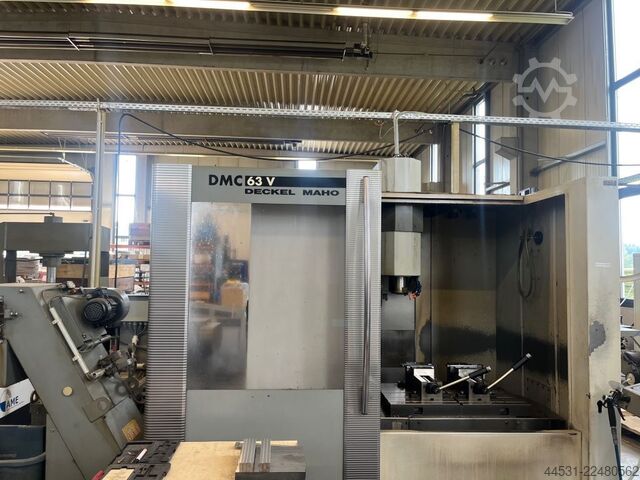 Vertical machining center Deckel Maho DMC 63 V