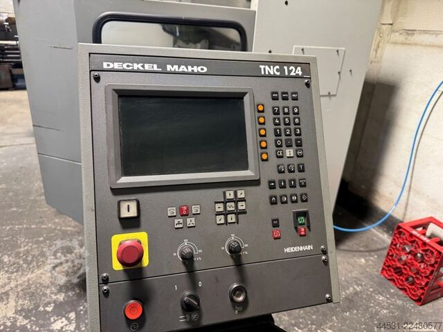 Universal machining center Deckel Maho DMU 50 M