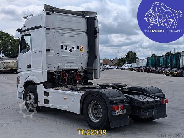 Standard-SZM Mercedes-Benz Actros L Pro Cabin 530