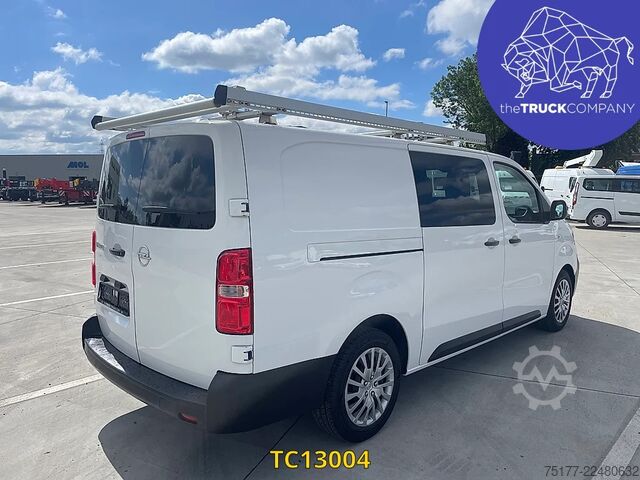 Panel van Opel Vivaro 2.0 CDTI DUBBELE CABINE - 6 ZITPLAATSEN
