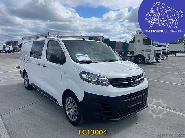Panel van Opel Vivaro 2.0 CDTI DUBBELE CABINE - 6 ZITPLAATSEN