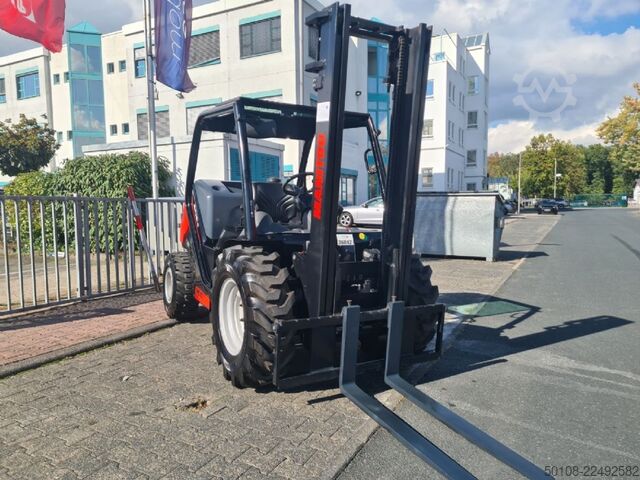 Geländestapler Manitou MC 18.4 Stage3B
