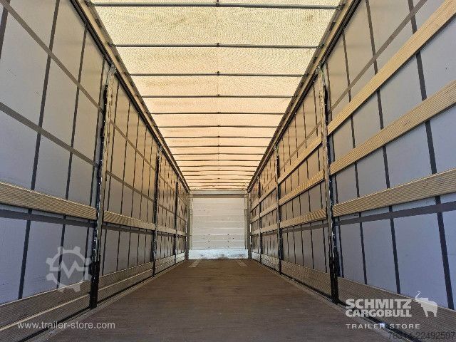 Auflieger mit Pritsche & Plane Schmitz Cargobull Curtainsider Standard Getränke