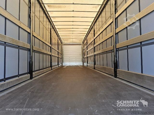 Auflieger mit Pritsche & Plane Schmitz Cargobull Curtainsider Standard Getränke