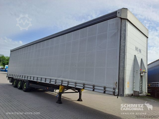 Auflieger mit Pritsche & Plane Schmitz Cargobull Curtainsider Mega Getränke