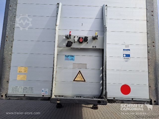 Auflieger mit Pritsche & Plane Schmitz Cargobull Curtainsider Mega Getränke