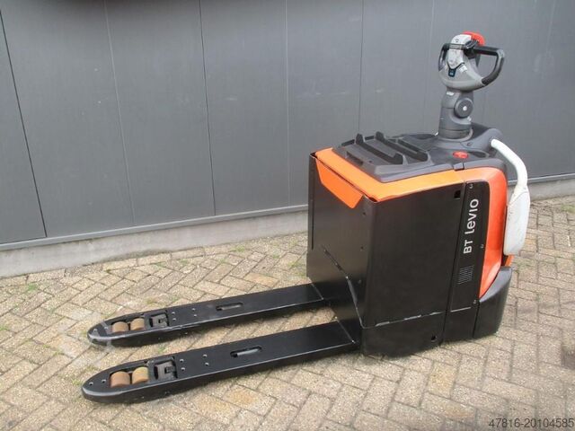Pallet truck TOYOTA LPE 250