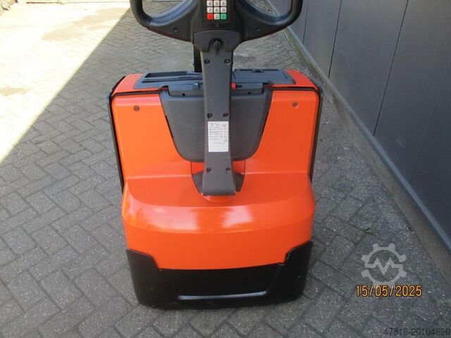 Pallet stacker BT SWE 080L