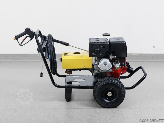 Pressure Washer Karcher HD 1050 Benzin Kärcher HD 1050 B - Honda GX 390 -930l/h- 230bar