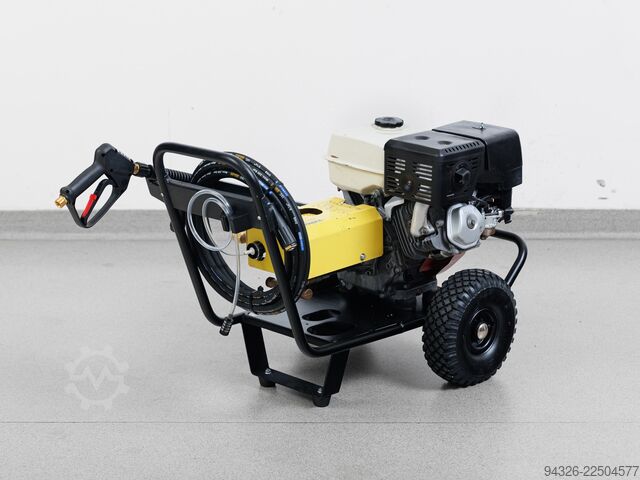 Pressure Washer Karcher HD 1050 Benzin Kärcher HD 1050 B - Honda GX 390 -930l/h- 230bar