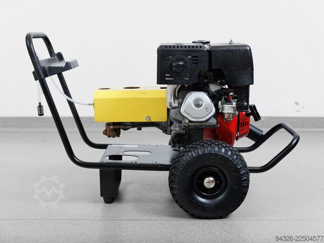 Pressure Washer Karcher HD 1050 Benzin Kärcher HD 1050 B - Honda GX 390 -930l/h- 230bar
