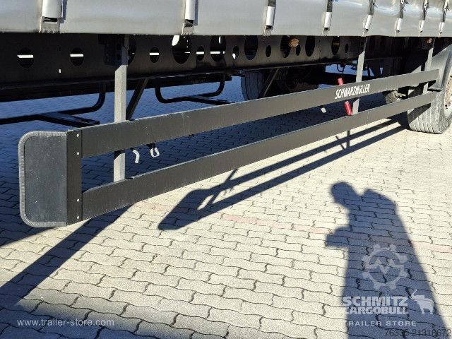 Auflieger mit Pritsche & Plane Schwarzmüller Curtainsider Standard