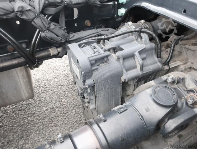 Standard tractor unit MAN 18.520 BLS TGX GX Kabine Intarder Navi Standklima