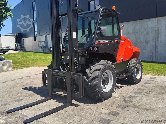 All-terrain forklift Manitou M 30-4