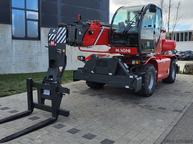 Rotating forklift Magni RTH 6.26