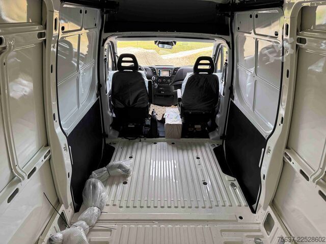 Panel van Iveco 100% Sperre 4x4 DAILY 50C18H A8 V-H2 AX