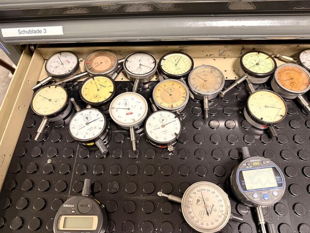 Lot of dial gauges Dial Gauges 