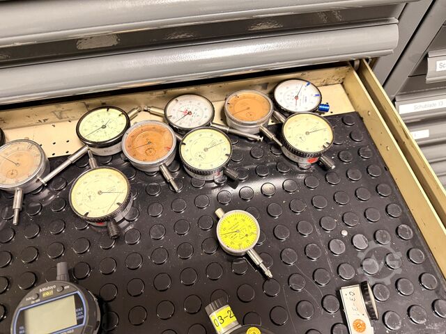 Lot of dial gauges Dial Gauges 