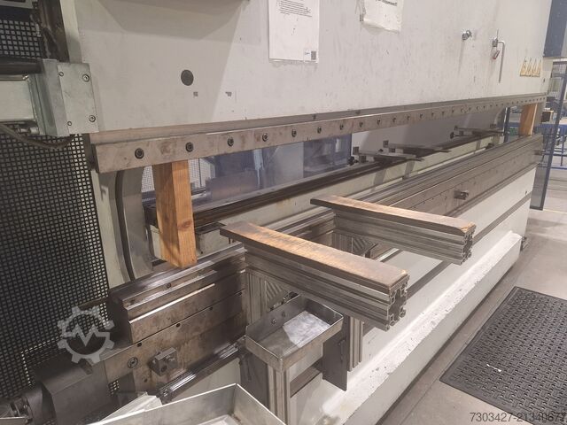 Crimping and flanging machine SCHRÖDER-FASTI 940-160/40