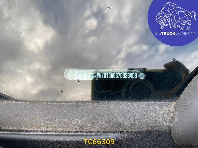 Panel van Nissan Interstar 130.35 L2H2