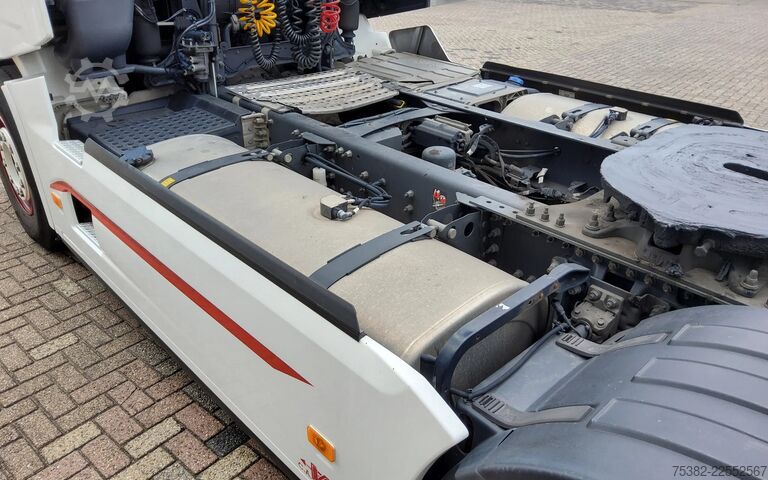 Standard-SZM Renault T T 520 HIGH SLEEPER 4x2 EURO 6 - 33-BPH-4