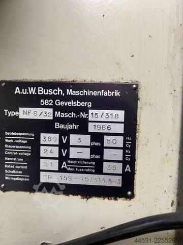 Vollautomatische Fräsmaschine Busch NF 8/32
