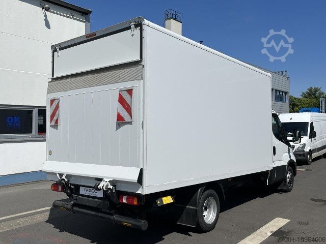 Transporter mit Koffer IVECO IVECO 35C16H