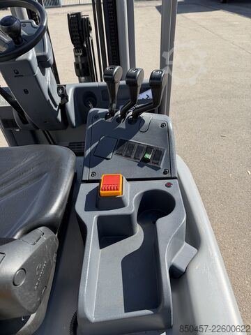 Elektrisch – 3 Räder Jungheinrich EFG115 4.5m/ 2021y/ 828h