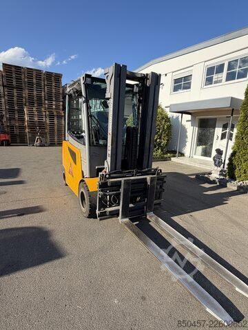 Elektrisch – 4 Räder Jungheinrich EFG S30 4.7m/ 4v/ 5379h