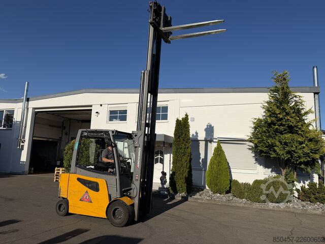 Elektrisch – 4 Räder Jungheinrich EFG S30 4.7m/ 4v/ 5379h