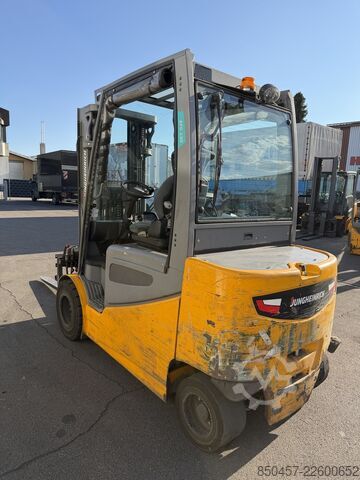 Elektrisch – 4 Räder Jungheinrich EFG S30 4.7m/ 4v/ 5379h