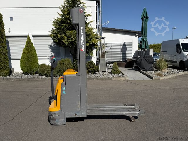 Palettenstapler Jungheinrich EJC 112z cold store/ Lion 2021y/ 653h/ initial